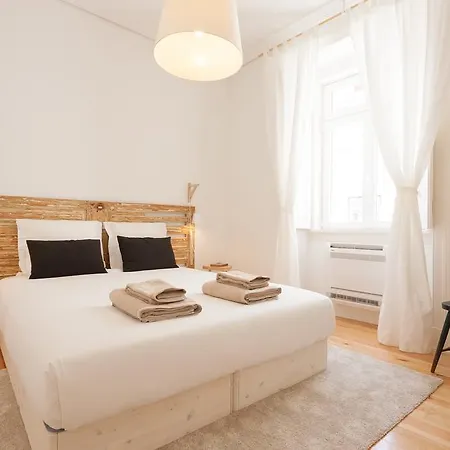 Flh Bica Modern Flat With View Lisbona