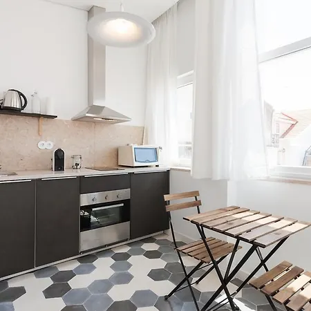 Flh Bica Modern Flat With View Lisbona